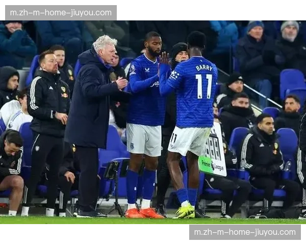 贝托击中横梁错失扩大比分，埃弗顿前锋全场制造十三次对抗